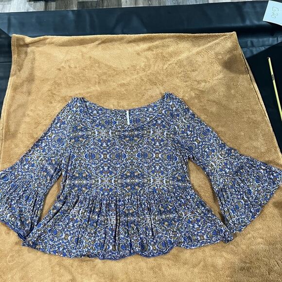 Free People Printed Peplum Top Shirt Blouse Small Swingy Casual Royal Combo - Picture 4 of 11